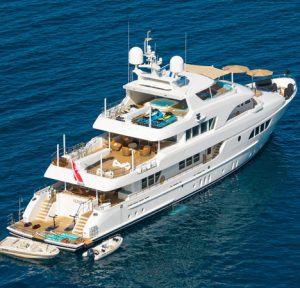 Serenity Motor Yacht Cruising