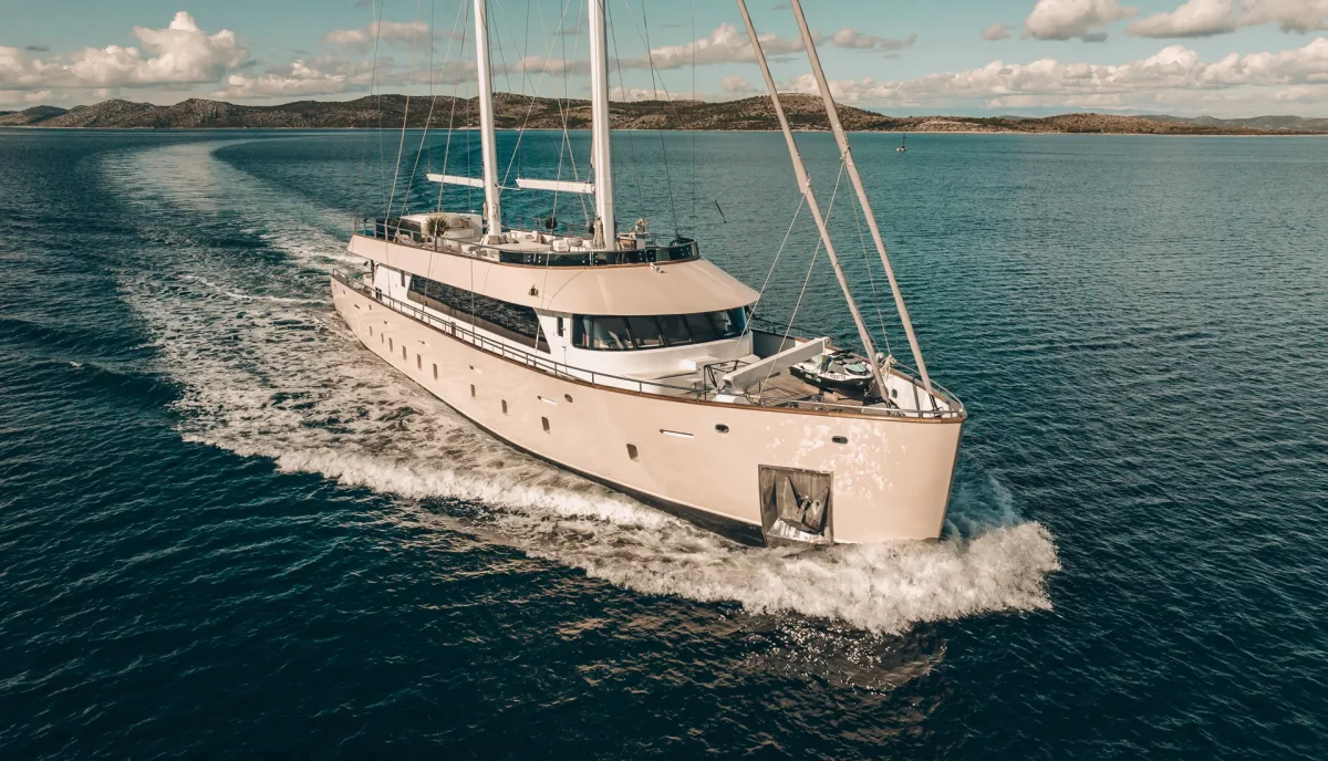 Maxita Motor Sailing Yacht
